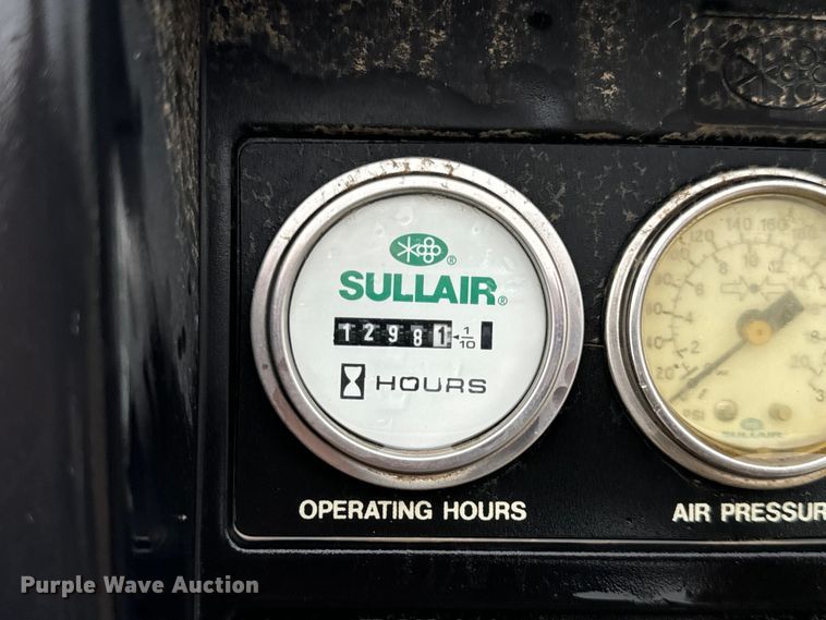 image for item OF9952 Sullair 375H air compressor