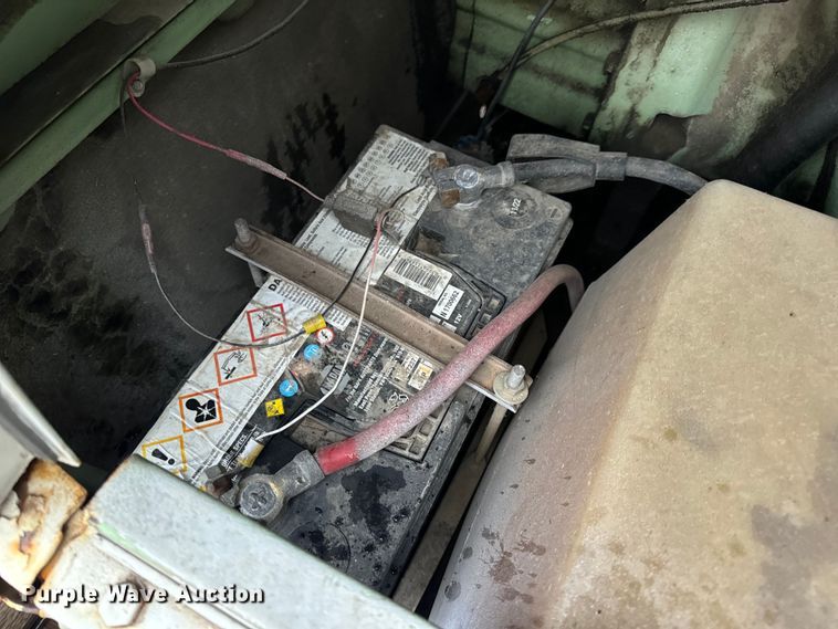 image for item OF9952 Sullair 375H air compressor