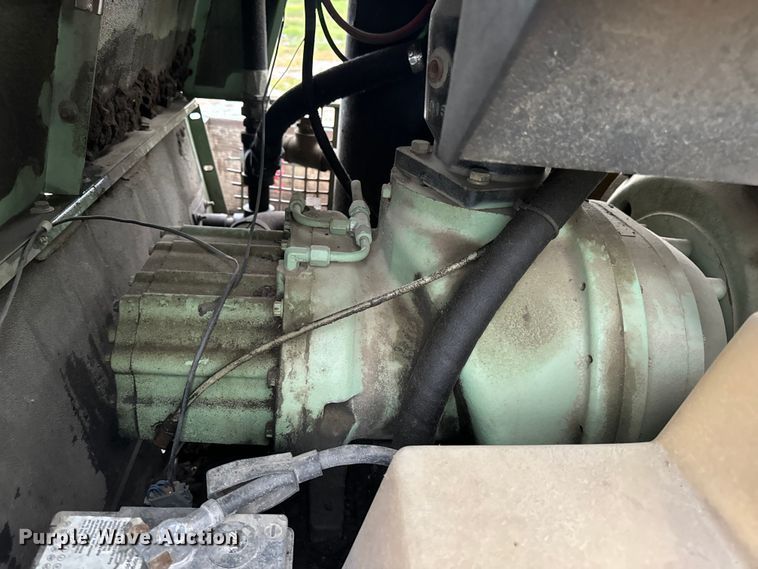 image for item OF9952 Sullair 375H air compressor