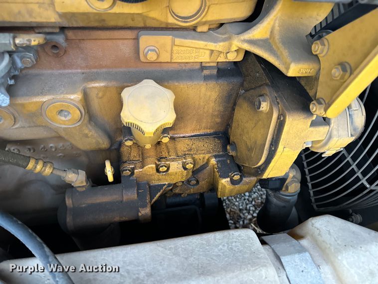 image for item OF9952 Sullair 375H air compressor