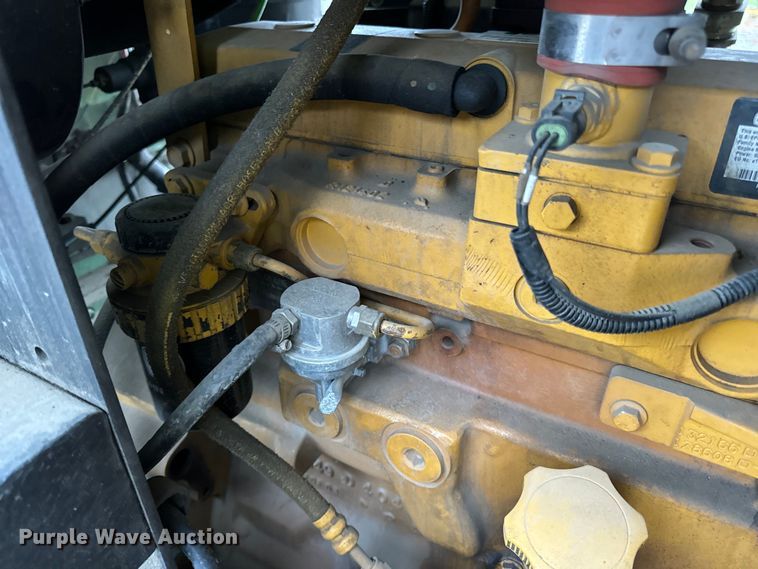 image for item OF9952 Sullair 375H air compressor