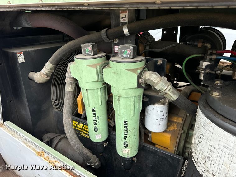 image for item OF9952 Sullair 375H air compressor