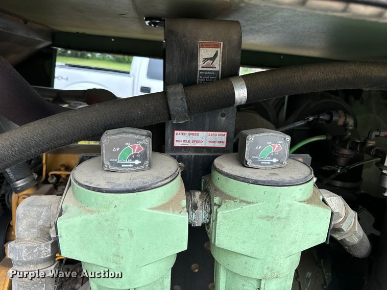 image for item OF9952 Sullair 375H air compressor