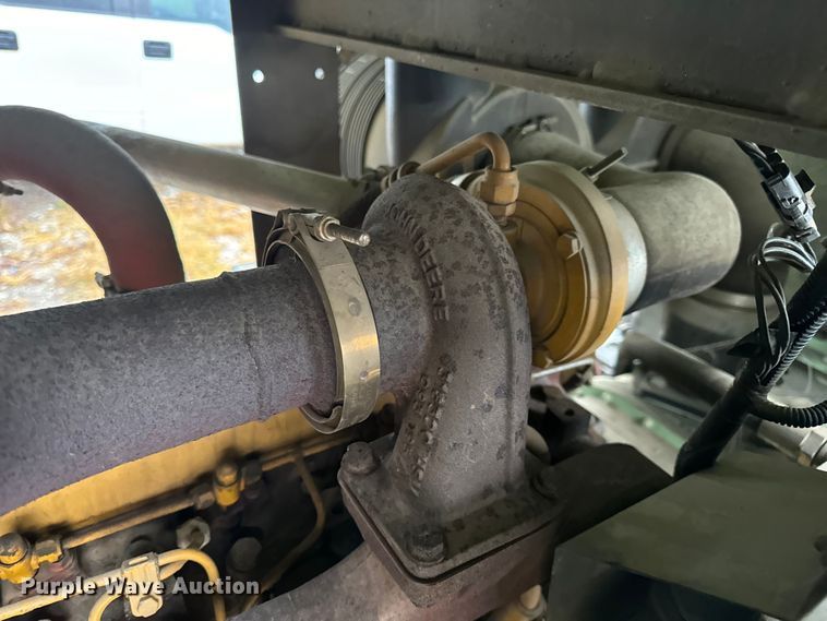 image for item OF9952 Sullair 375H air compressor