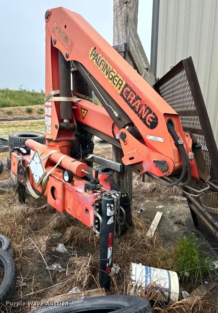 image for item OF9965 2008 Palfinger PK12000 knuckle boom crane