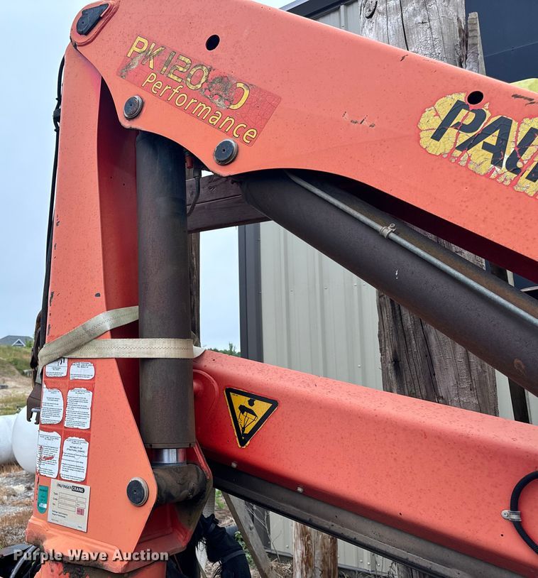image for item OF9965 2008 Palfinger PK12000 knuckle boom crane