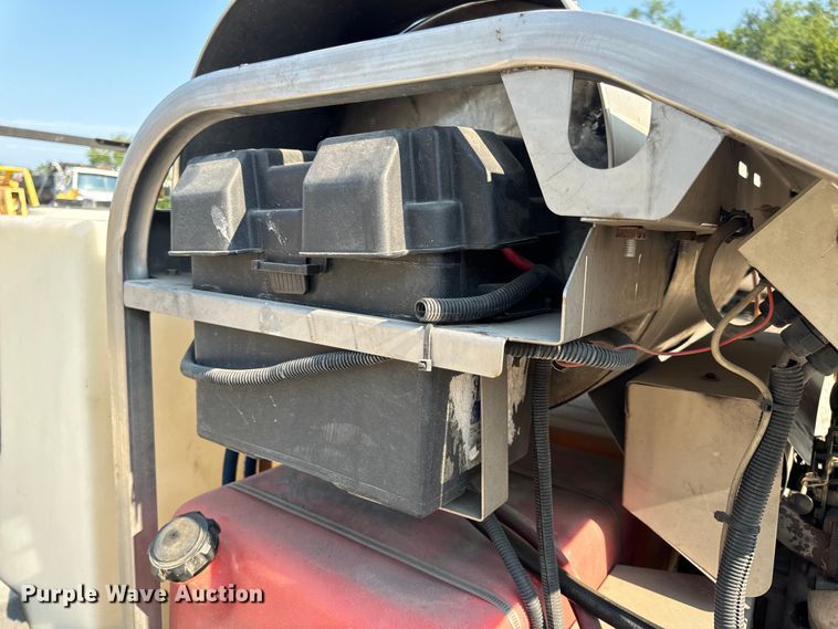 image for item OF9970 Hydro Tek SCU35009VAF pressure washer trailer