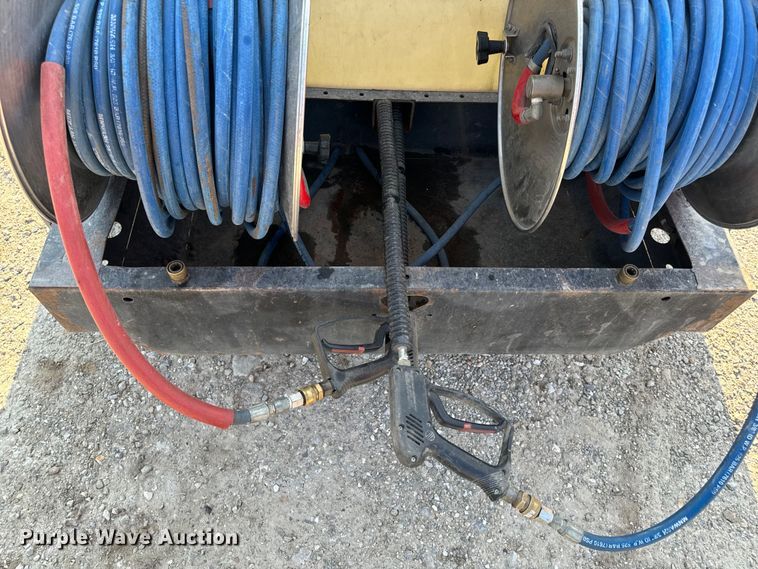 image for item OF9970 Hydro Tek SCU35009VAF pressure washer trailer