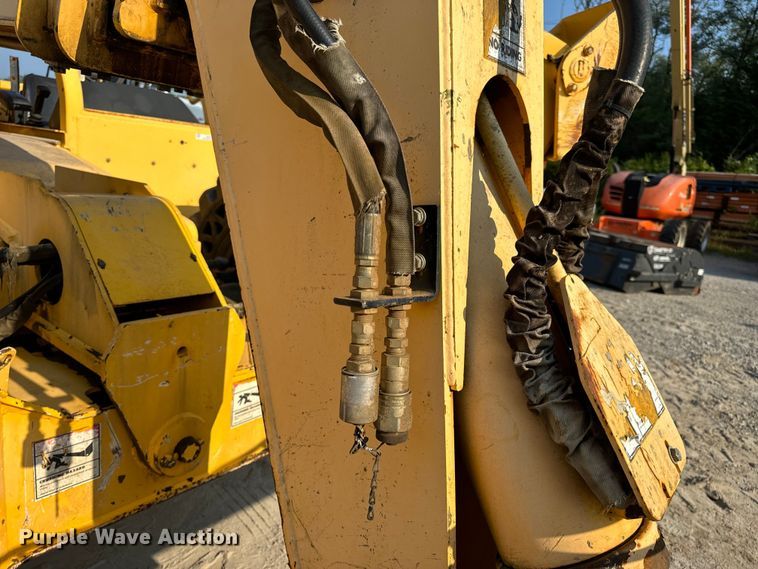 image for item OF9971 2006 Pettibone 8044 telehandler