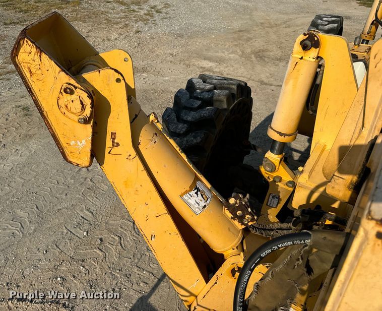 image for item OF9971 2006 Pettibone 8044 telehandler