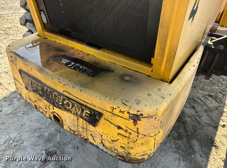 image for item OF9971 2006 Pettibone 8044 telehandler