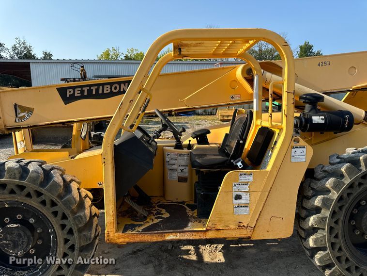 image for item OF9971 2006 Pettibone 8044 telehandler