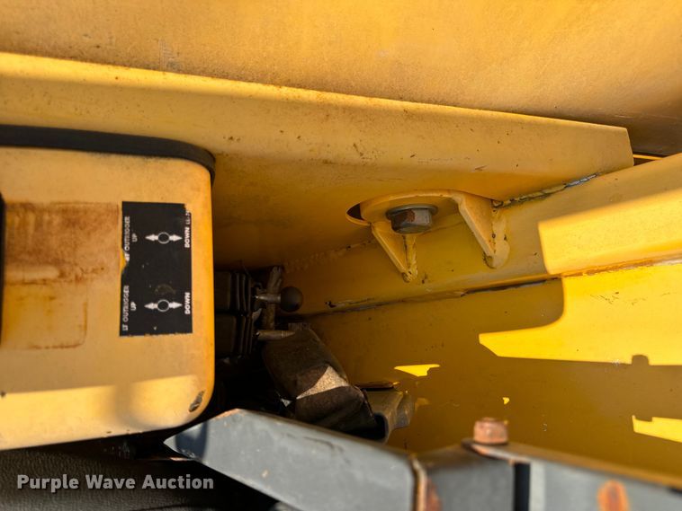 image for item OF9971 2006 Pettibone 8044 telehandler