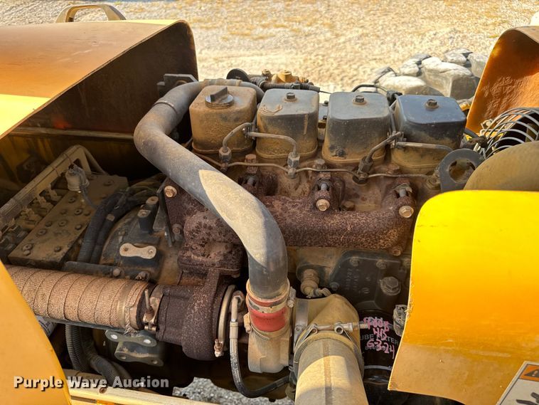 image for item OF9971 2006 Pettibone 8044 telehandler