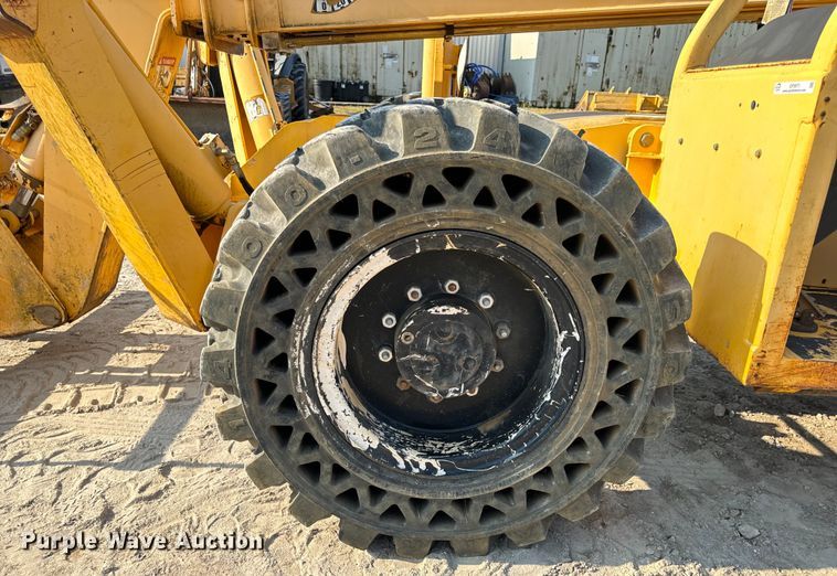 image for item OF9971 2006 Pettibone 8044 telehandler