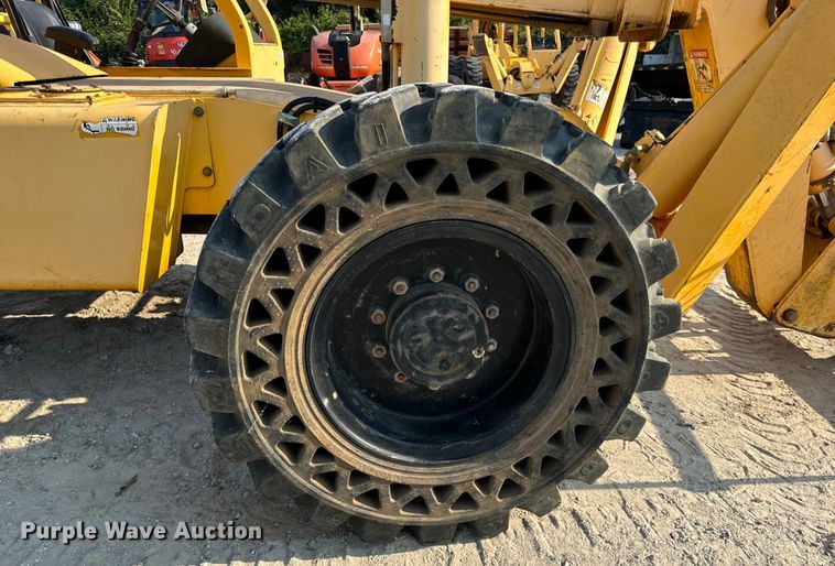 image for item OF9971 2006 Pettibone 8044 telehandler
