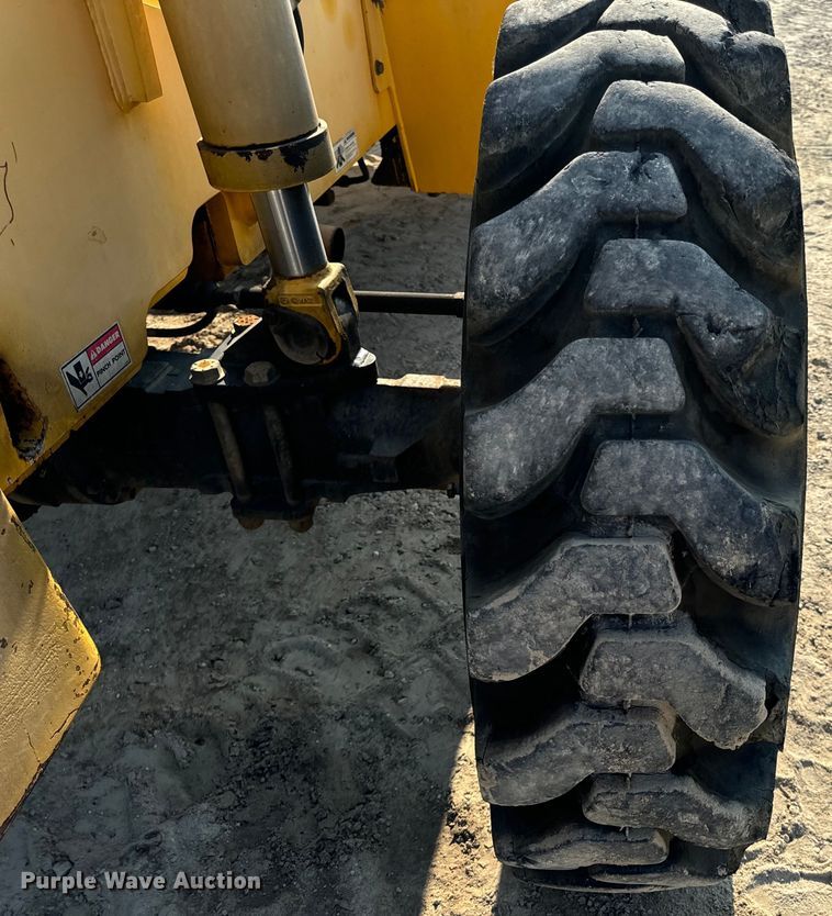 image for item OF9971 2006 Pettibone 8044 telehandler