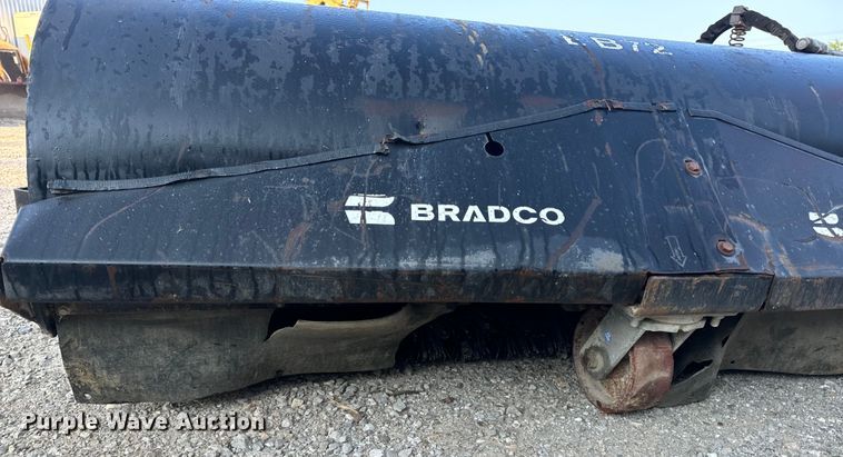 image for item OF9983 Bradco BB72 skid steer sweeper