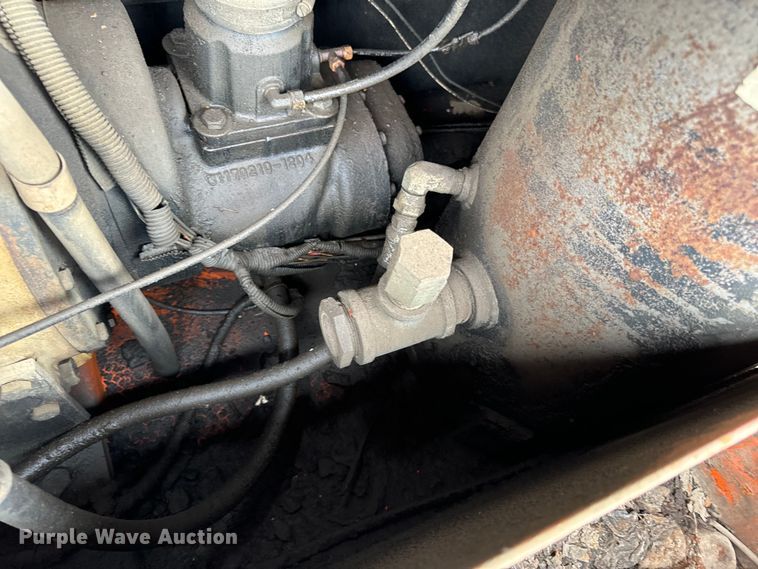 image for item OF9990 Sullivan D185QV air compressor