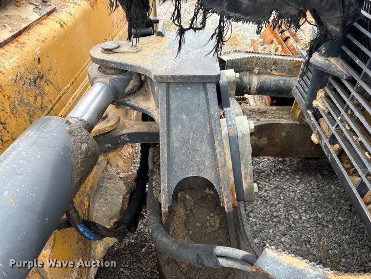 image for item OF9991 2015 John Deere 750K dozer