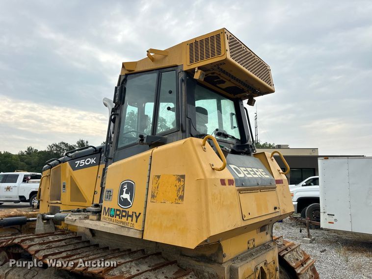 image for item OF9991 2015 John Deere 750K dozer
