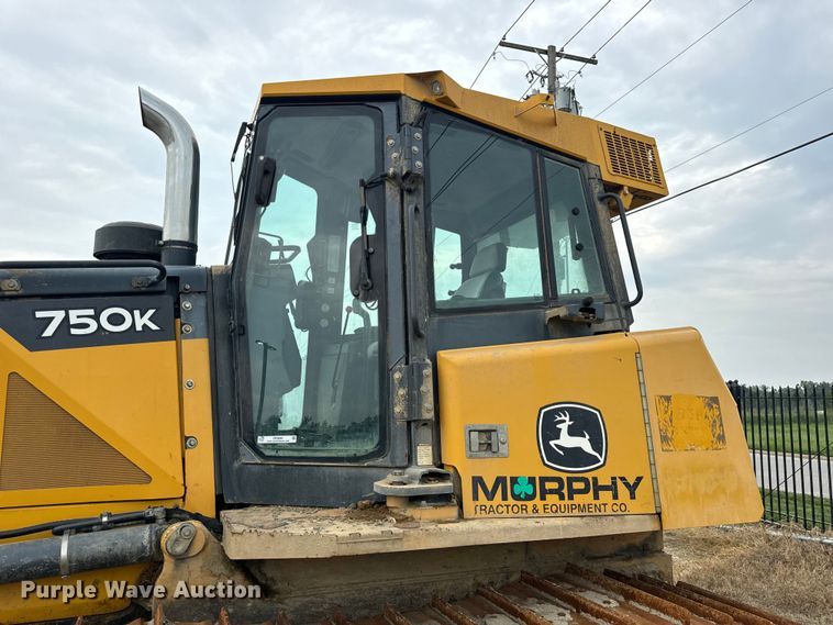 image for item OF9991 2015 John Deere 750K dozer
