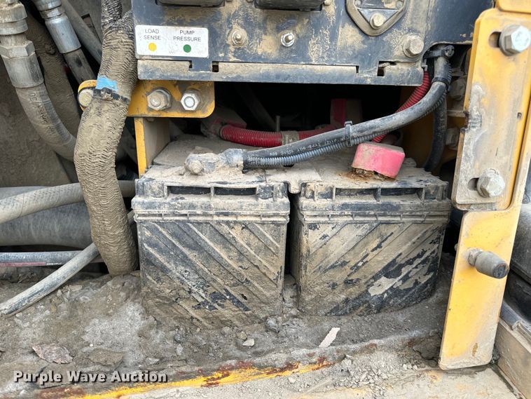 image for item OF9991 2015 John Deere 750K dozer