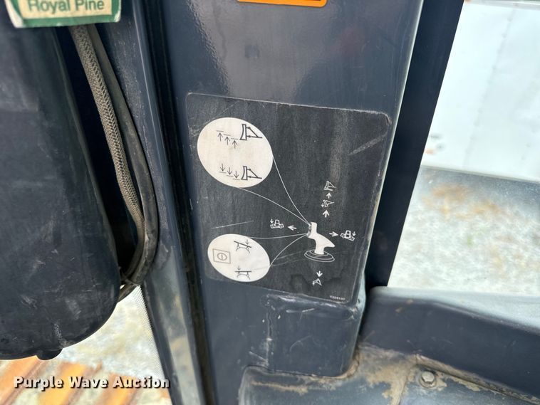 image for item OF9991 2015 John Deere 750K dozer