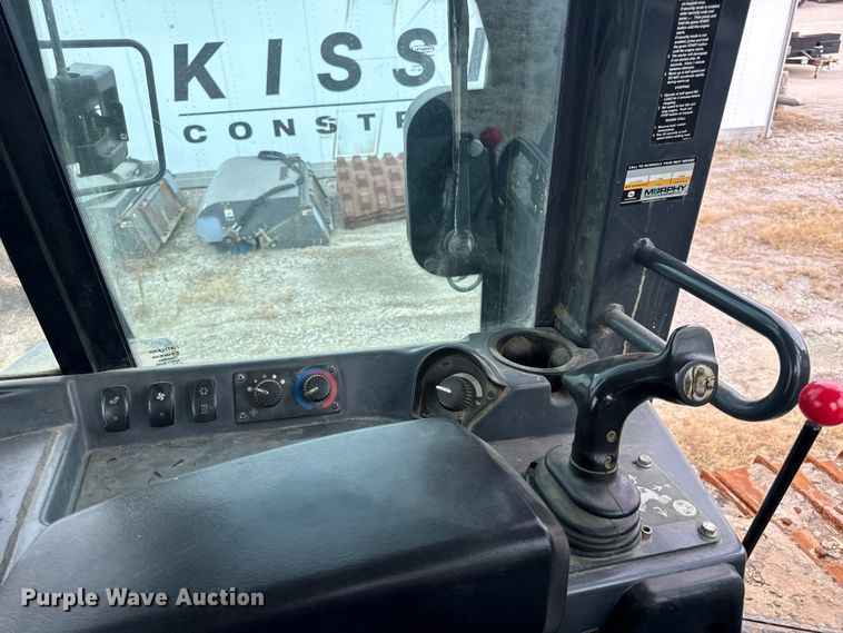 image for item OF9991 2015 John Deere 750K dozer