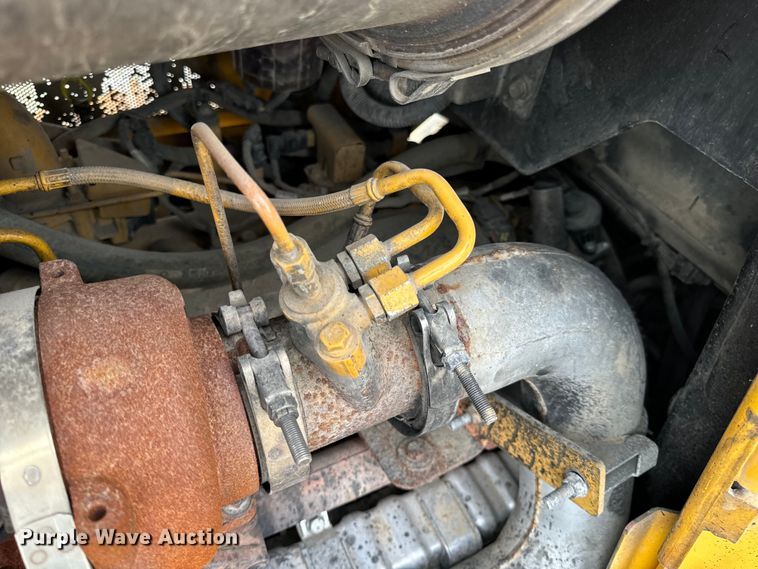 image for item OF9991 2015 John Deere 750K dozer