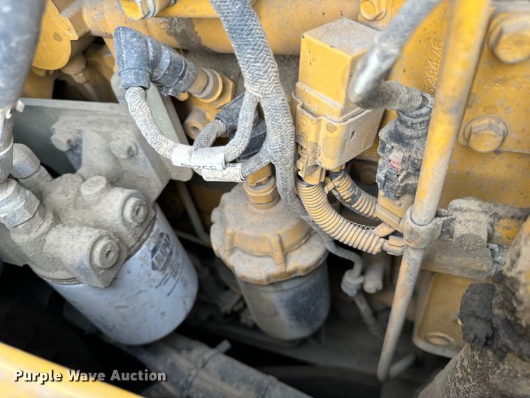 image for item OF9991 2015 John Deere 750K dozer