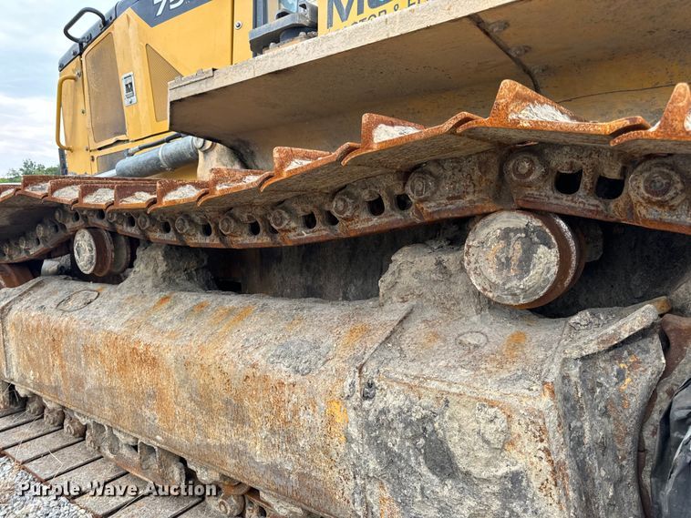 image for item OF9991 2015 John Deere 750K dozer