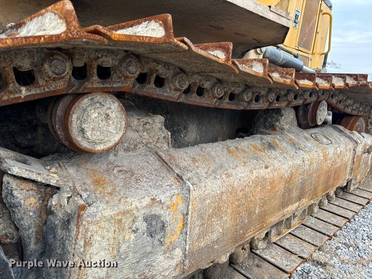 image for item OF9991 2015 John Deere 750K dozer