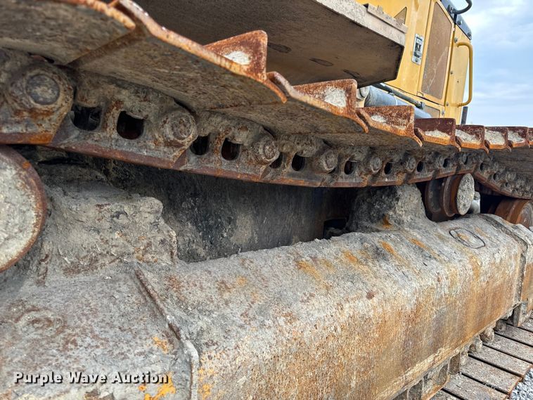 image for item OF9991 2015 John Deere 750K dozer