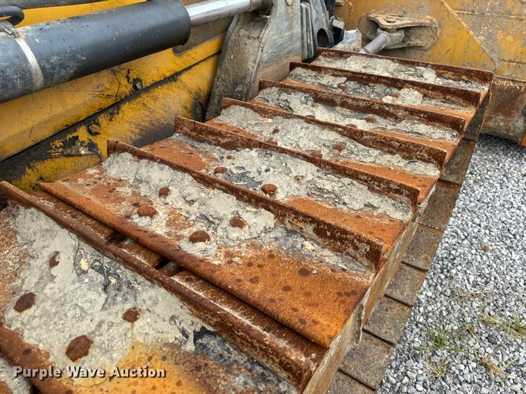 image for item OF9991 2015 John Deere 750K dozer