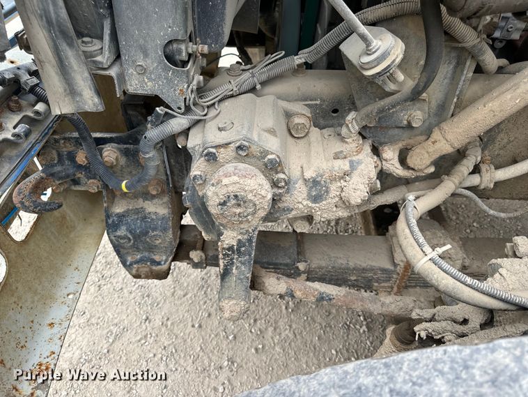 image for item OF9992 1999 International 8100 water truck