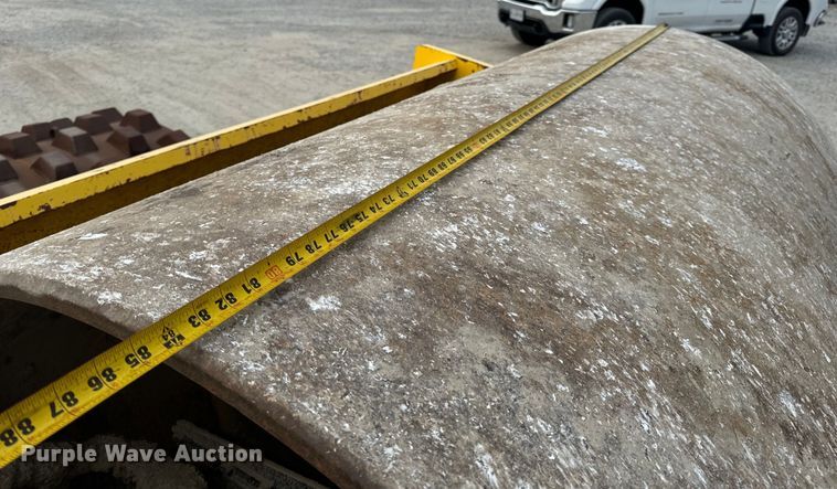 image for item OF9993 2017 Bomag BW211DH-5 single drum vibratory roller