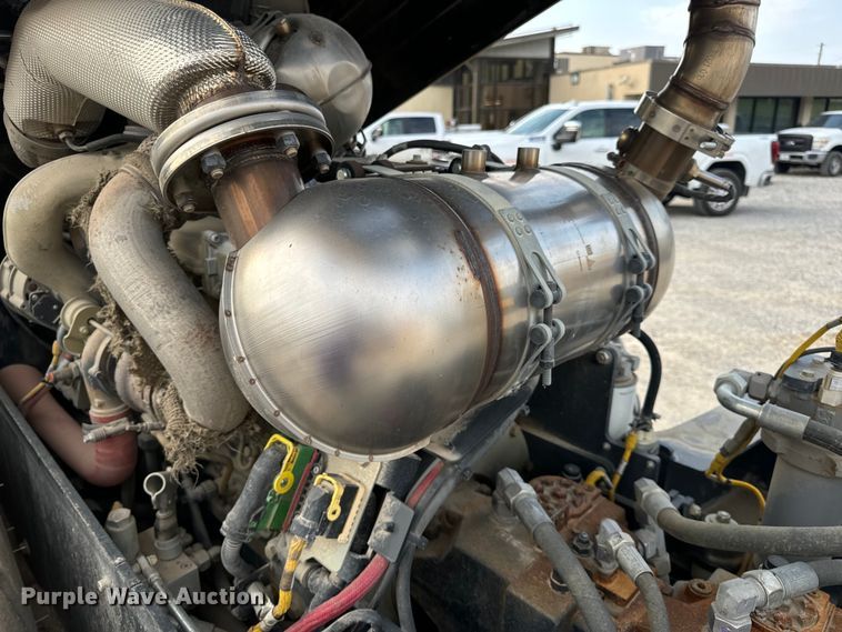 image for item OF9993 2017 Bomag BW211DH-5 single drum vibratory roller