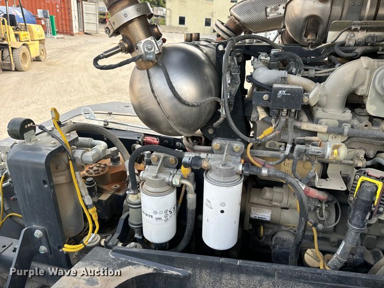 image for item OF9993 2017 Bomag BW211DH-5 single drum vibratory roller