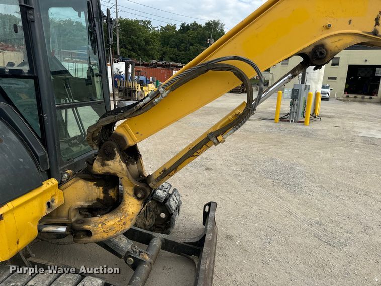 image for item OF9995 2012 Komatsu  PC55MR-3 mini excavator