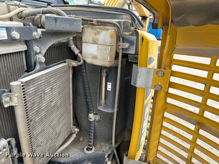 image for item OF9995 2012 Komatsu  PC55MR-3 mini excavator