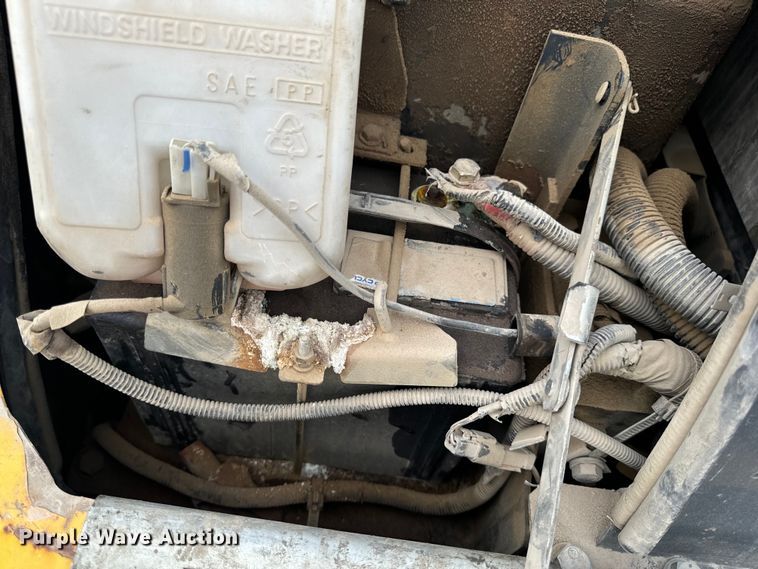 image for item OF9995 2012 Komatsu  PC55MR-3 mini excavator