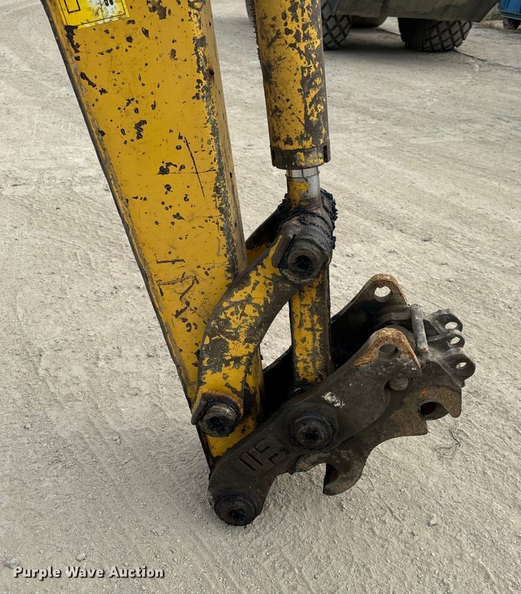 image for item OF9996 2012 Komatsu PC55MR-3 mini excavator