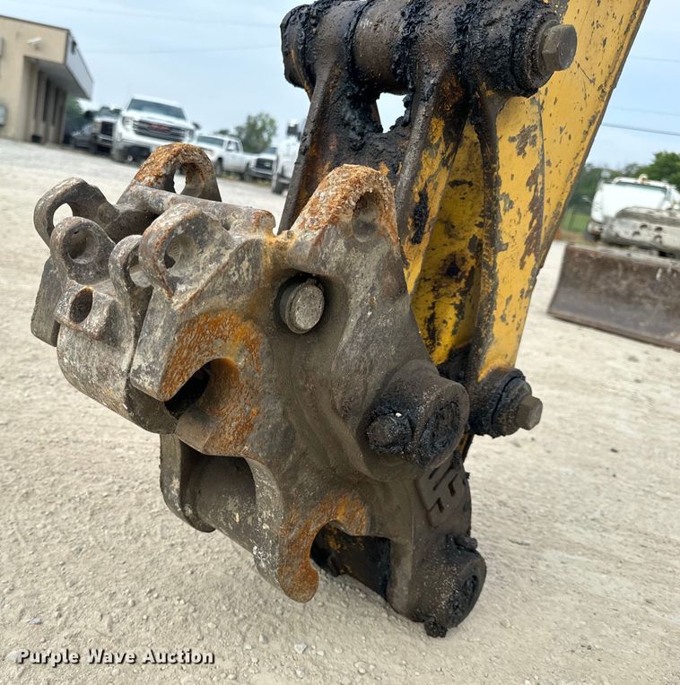 image for item OF9996 2012 Komatsu PC55MR-3 mini excavator