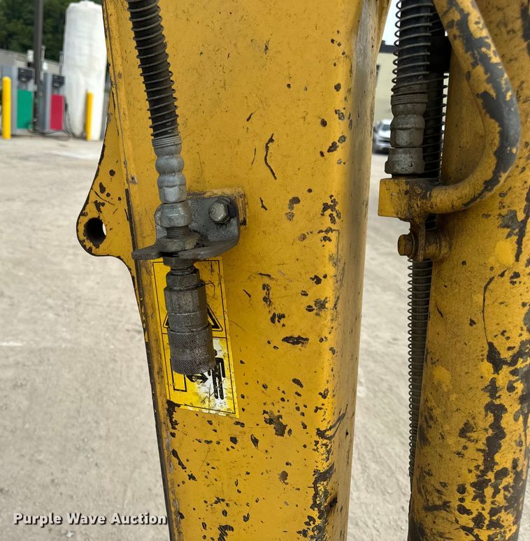 image for item OF9996 2012 Komatsu PC55MR-3 mini excavator