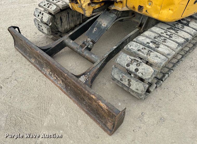 image for item OF9996 2012 Komatsu PC55MR-3 mini excavator
