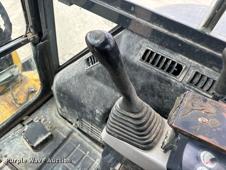 image for item OF9996 2012 Komatsu PC55MR-3 mini excavator