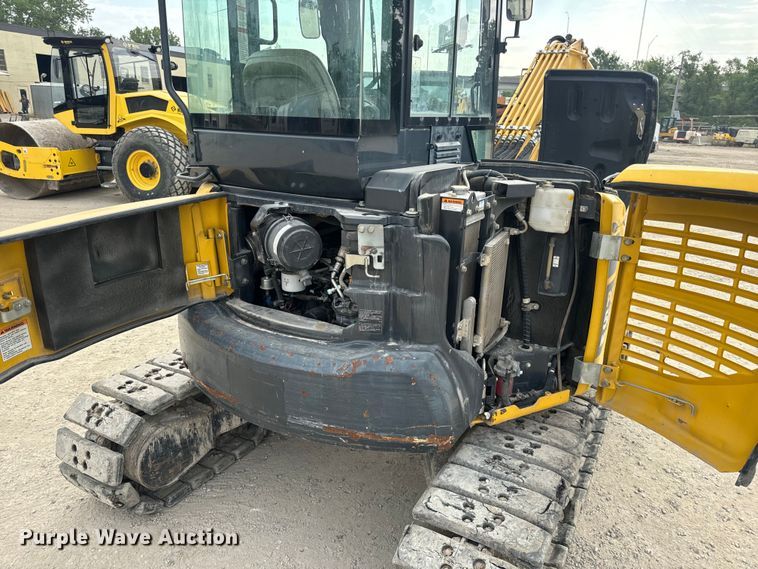 image for item OF9996 2012 Komatsu PC55MR-3 mini excavator