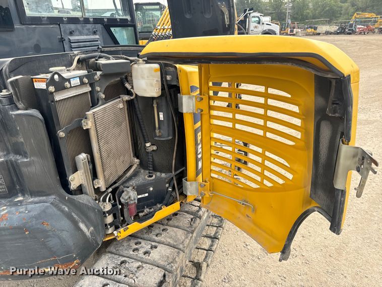 image for item OF9996 2012 Komatsu PC55MR-3 mini excavator