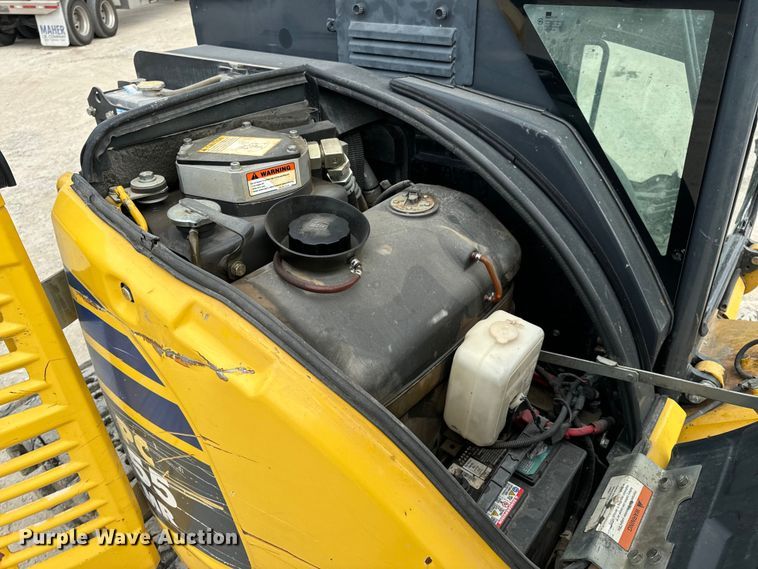 image for item OF9996 2012 Komatsu PC55MR-3 mini excavator